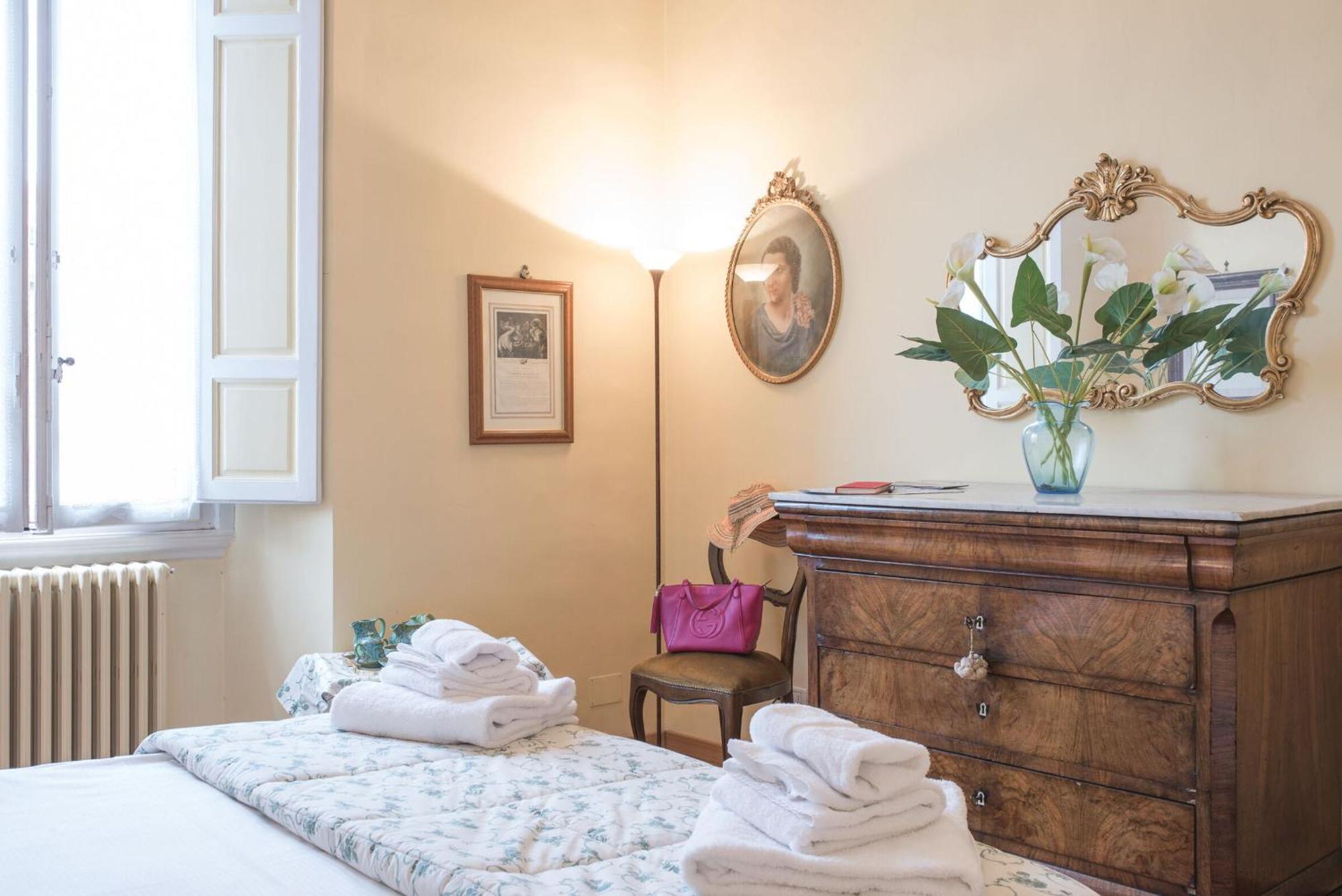 Italian Experience-Duomo Suite ฟลอเรนซ์ ภายนอก รูปภาพ